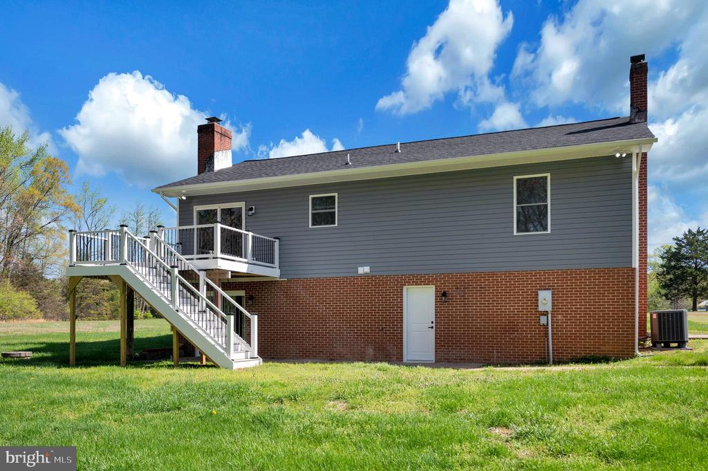 13452 POST OAK RD, SPOTSYLVANIA, Virginia 22551, 4 Bedrooms Bedrooms, ,2 BathroomsBathrooms,Residential,13452 POST OAK RD,VASP2040622 MLS # VASP2040622