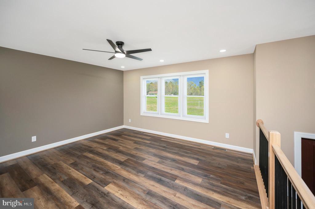 13452 POST OAK RD, SPOTSYLVANIA, Virginia 22551, 4 Bedrooms Bedrooms, ,2 BathroomsBathrooms,Residential,13452 POST OAK RD,VASP2040622 MLS # VASP2040622