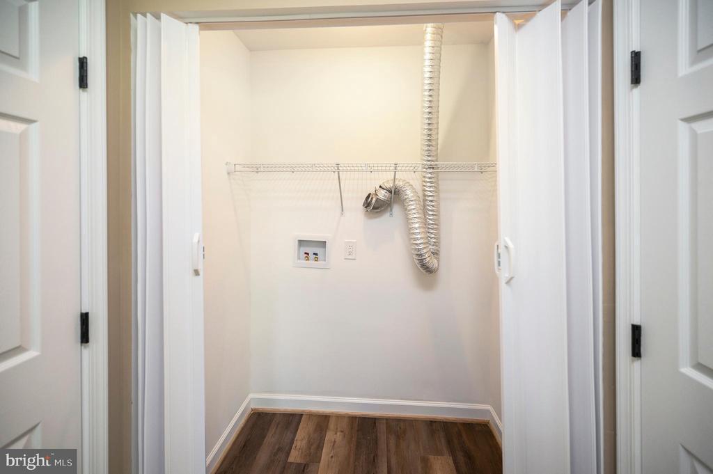 13452 POST OAK RD, SPOTSYLVANIA, Virginia 22551, 4 Bedrooms Bedrooms, ,2 BathroomsBathrooms,Residential,13452 POST OAK RD,VASP2040622 MLS # VASP2040622