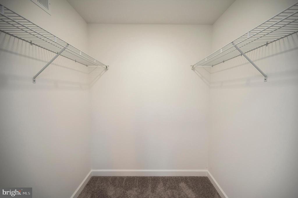 13452 POST OAK RD, SPOTSYLVANIA, Virginia 22551, 4 Bedrooms Bedrooms, ,2 BathroomsBathrooms,Residential,13452 POST OAK RD,VASP2040622 MLS # VASP2040622