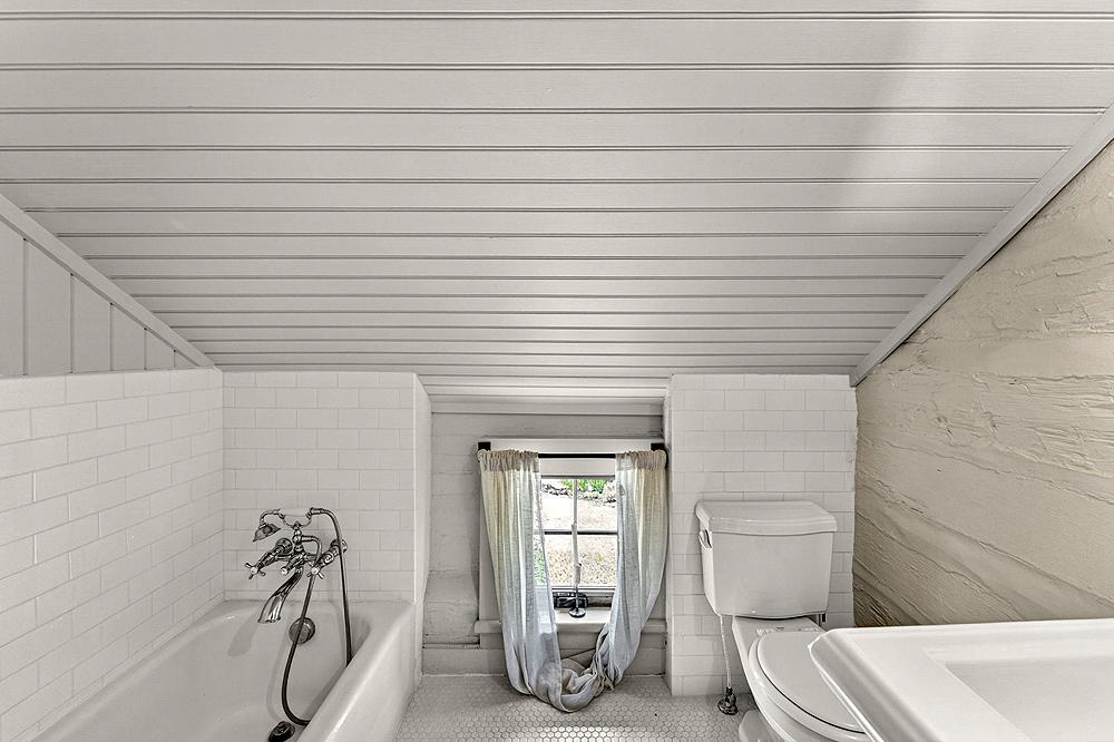 4439 OLD FORGE RD, LURAY, Virginia 22835, 4 Bedrooms Bedrooms, ,2 BathroomsBathrooms,Residential,4439 OLD FORGE RD,VAPA2006342 MLS # VAPA2006342