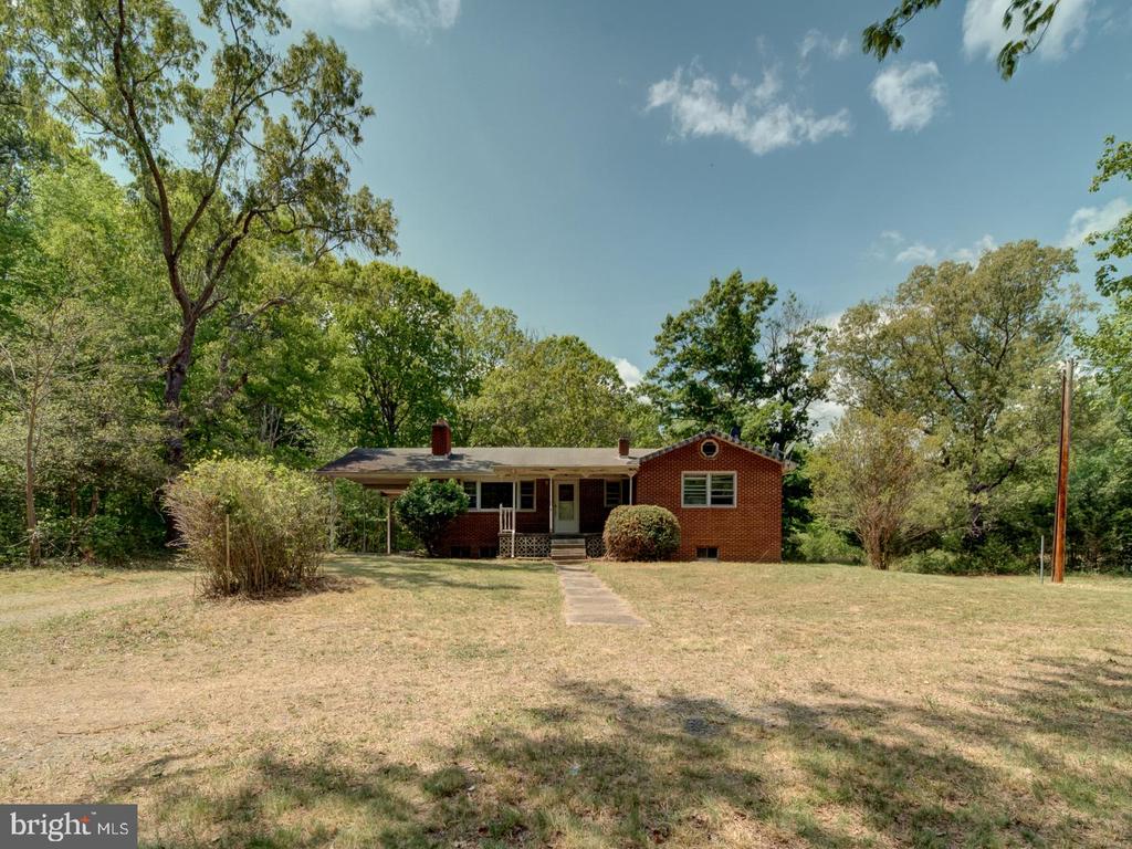 13682 BLACKWELLS MILL RD, GOLDVEIN, Virginia 22720, 3 Bedrooms Bedrooms, ,1 BathroomBathrooms,Residential,13682 BLACKWELLS MILL RD,VAFQ2021718 MLS # VAFQ2021718