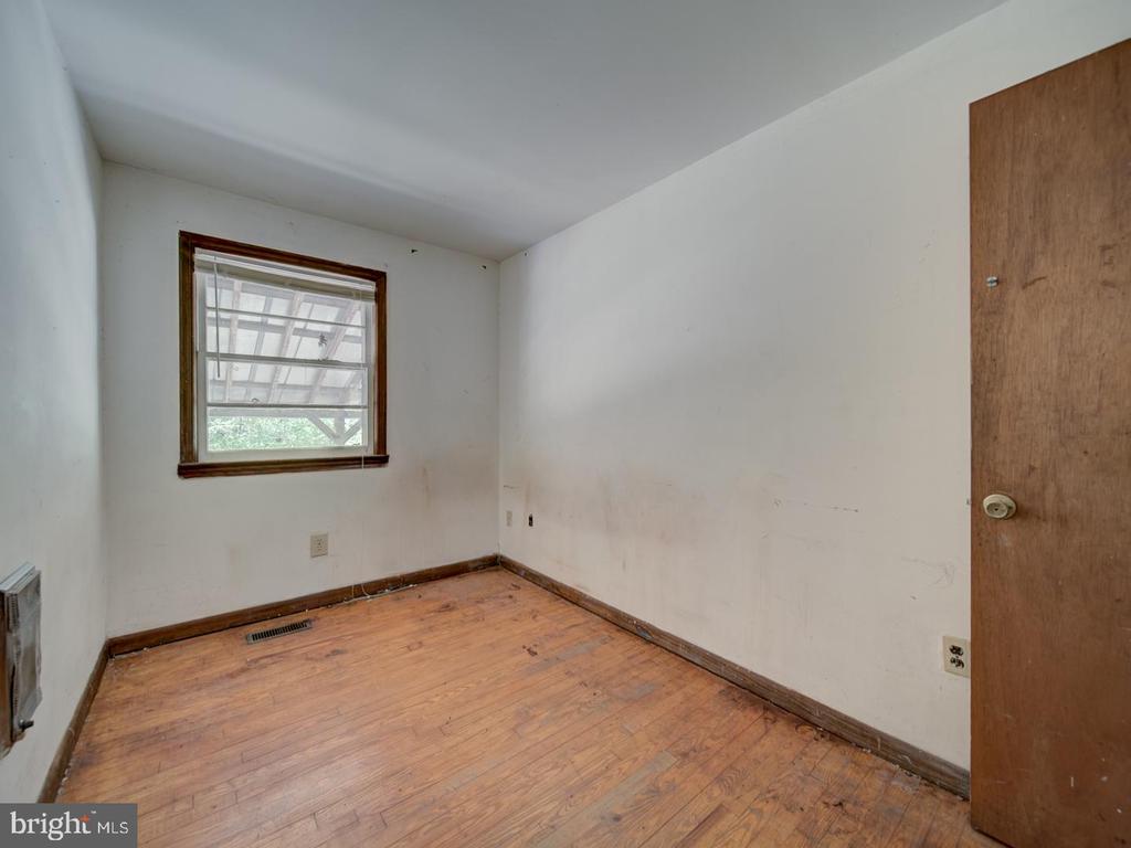 13682 BLACKWELLS MILL RD, GOLDVEIN, Virginia 22720, 3 Bedrooms Bedrooms, ,1 BathroomBathrooms,Residential,13682 BLACKWELLS MILL RD,VAFQ2021718 MLS # VAFQ2021718