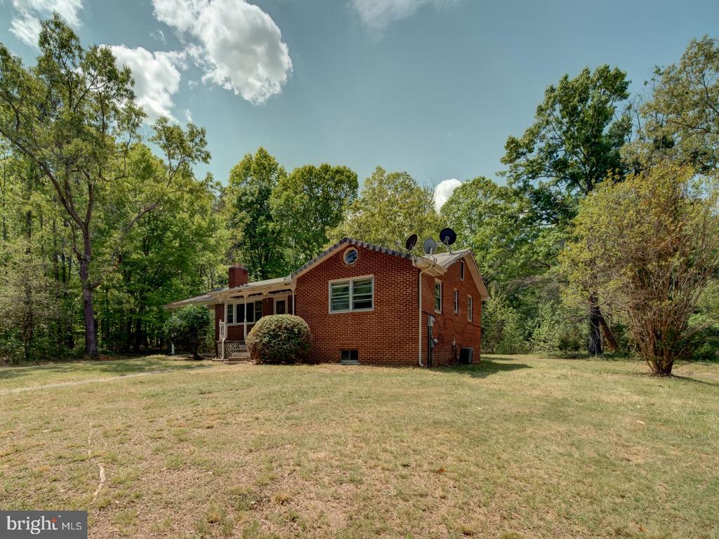 13682 BLACKWELLS MILL RD, GOLDVEIN, Virginia 22720, 3 Bedrooms Bedrooms, ,1 BathroomBathrooms,Residential,13682 BLACKWELLS MILL RD,VAFQ2021718 MLS # VAFQ2021718