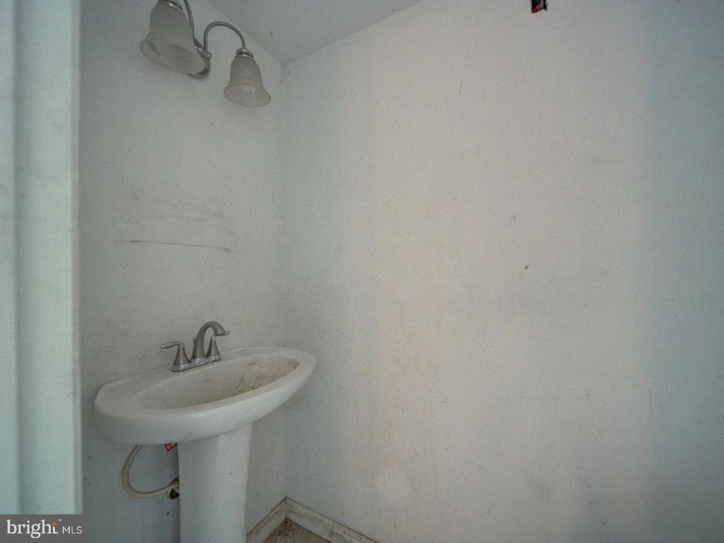 13682 BLACKWELLS MILL RD, GOLDVEIN, Virginia 22720, 3 Bedrooms Bedrooms, ,1 BathroomBathrooms,Residential,13682 BLACKWELLS MILL RD,VAFQ2021718 MLS # VAFQ2021718