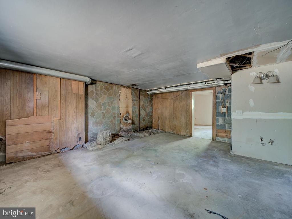 13682 BLACKWELLS MILL RD, GOLDVEIN, Virginia 22720, 3 Bedrooms Bedrooms, ,1 BathroomBathrooms,Residential,13682 BLACKWELLS MILL RD,VAFQ2021718 MLS # VAFQ2021718