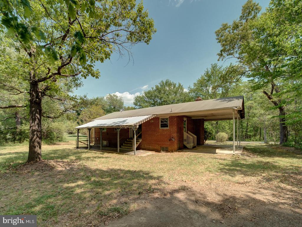 13682 BLACKWELLS MILL RD, GOLDVEIN, Virginia 22720, 3 Bedrooms Bedrooms, ,1 BathroomBathrooms,Residential,13682 BLACKWELLS MILL RD,VAFQ2021718 MLS # VAFQ2021718