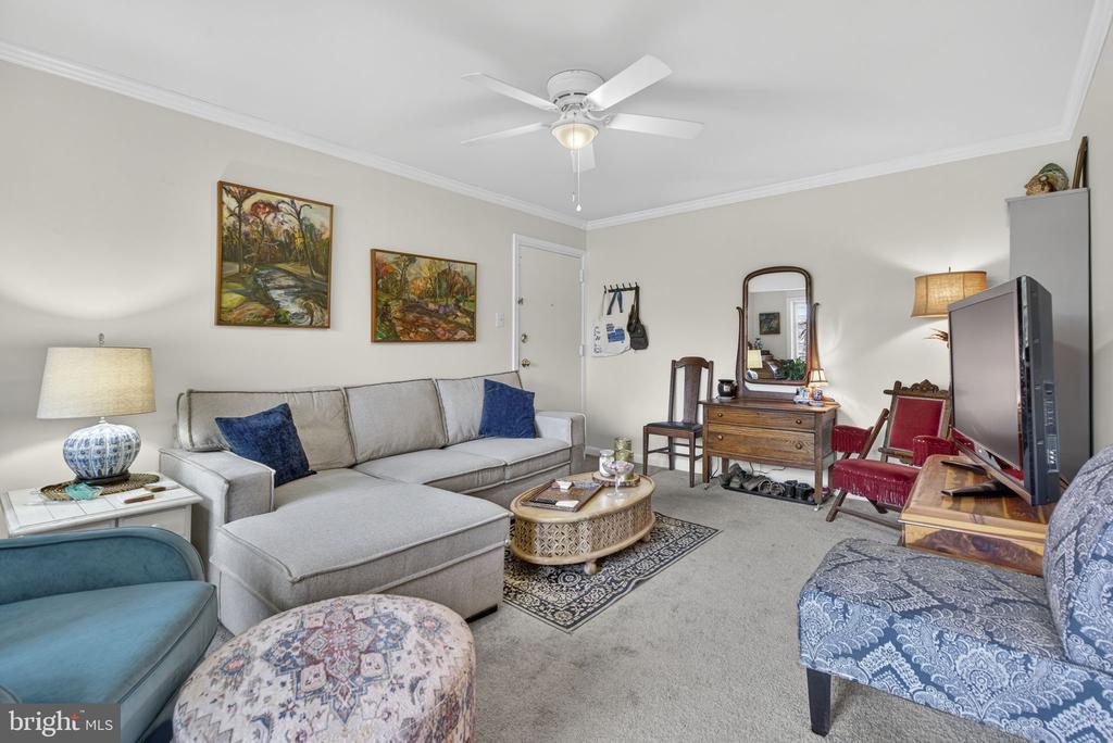 641 WATERLOO RD, WARRENTON, Virginia 20186, 1 Bedroom Bedrooms, ,1 BathroomBathrooms,Residential,641 WATERLOO RD,VAFQ2021728 MLS # VAFQ2021728