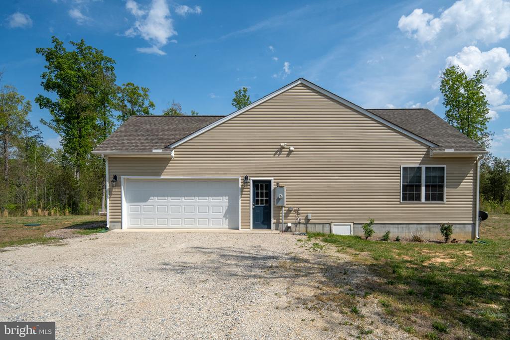 564 EQUESTRIAN LANDING TRL, BUMPASS, Virginia 23024, 4 Bedrooms Bedrooms, ,2 BathroomsBathrooms,Residential,564 EQUESTRIAN LANDING TRL,VALA2009748 MLS # VALA2009748