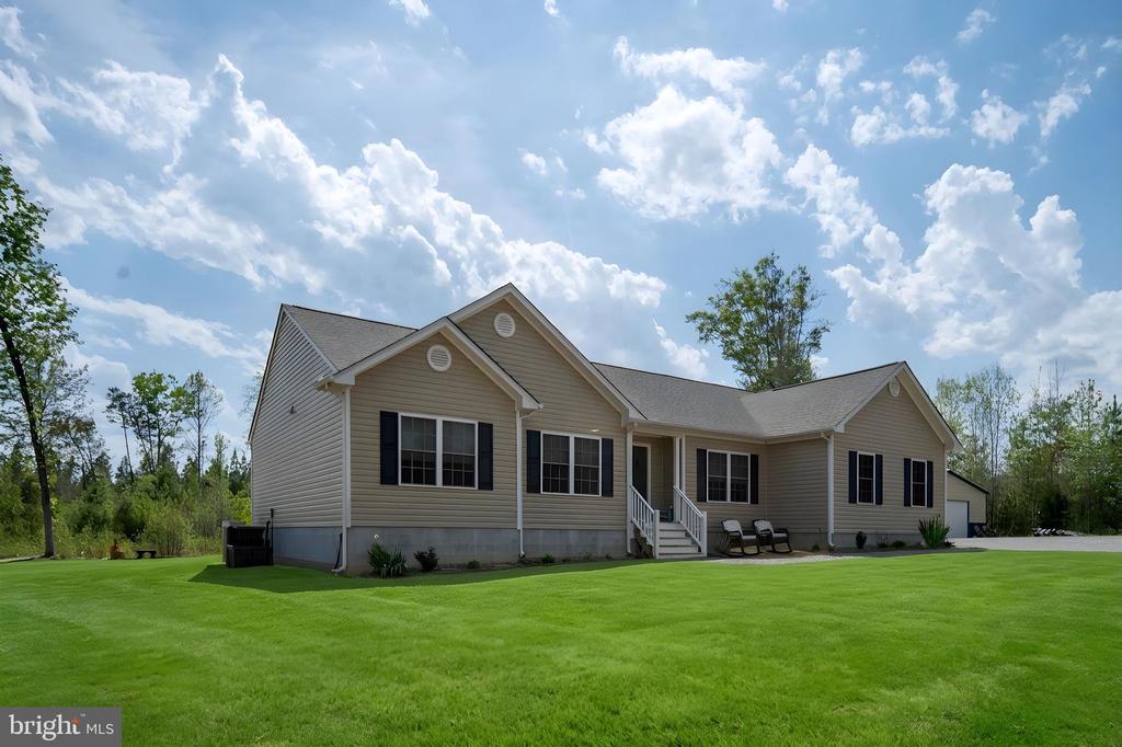 564 EQUESTRIAN LANDING TRL, BUMPASS, Virginia 23024, 4 Bedrooms Bedrooms, ,2 BathroomsBathrooms,Residential,564 EQUESTRIAN LANDING TRL,VALA2009748 MLS # VALA2009748