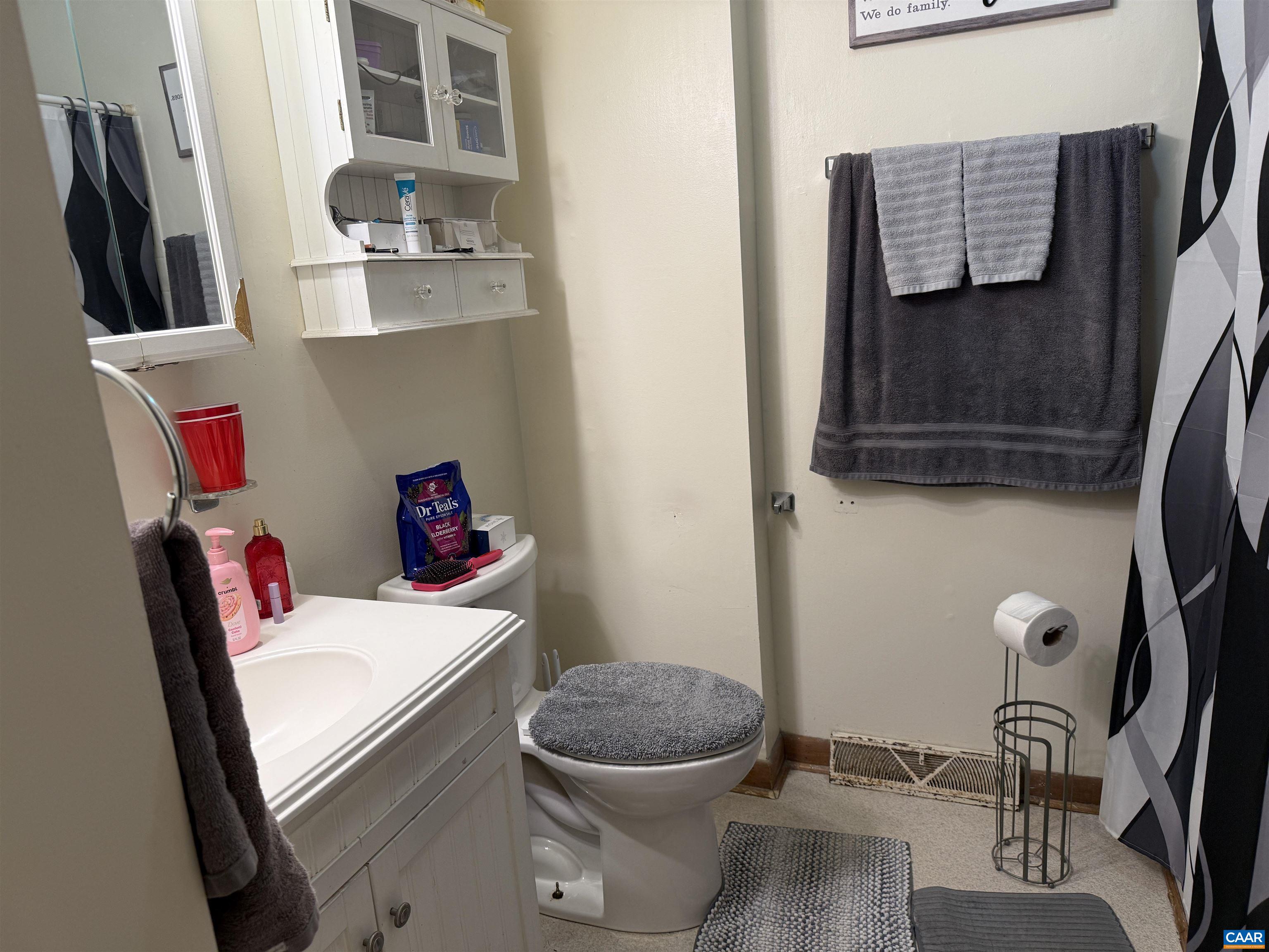 114 HARRIS RD, CHARLOTTESVILLE, Virginia 22903, ,Residential,114 HARRIS RD,676328 MLS # 676328