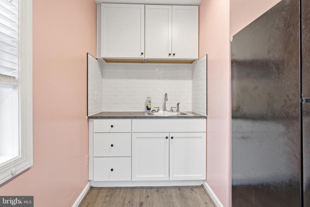 3608 N RED OAK LN, DELAPLANE, Virginia 20144, 4 Bedrooms Bedrooms, ,4 BathroomsBathrooms,Residential,3608 N RED OAK LN,VAFQ2021324 MLS # VAFQ2021324