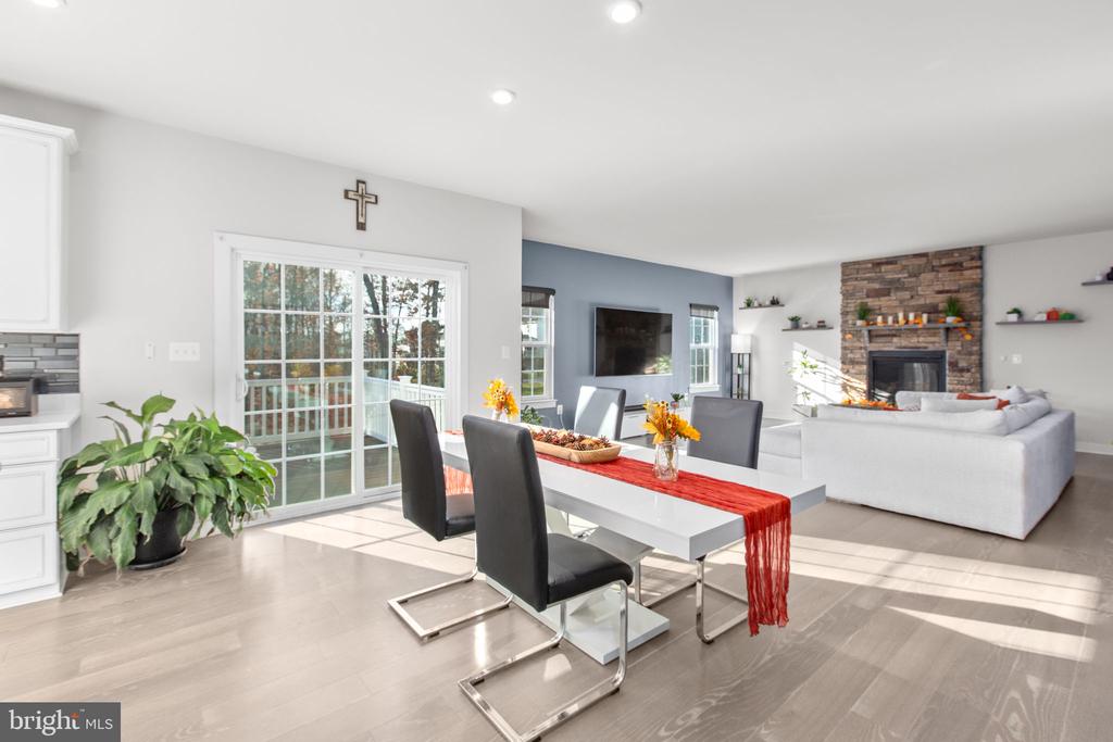 12301 FAWN LAKE PKWY, SPOTSYLVANIA, Virginia 22551, 5 Bedrooms Bedrooms, ,4 BathroomsBathrooms,Residential,12301 FAWN LAKE PKWY,VASP2041292 MLS # VASP2041292