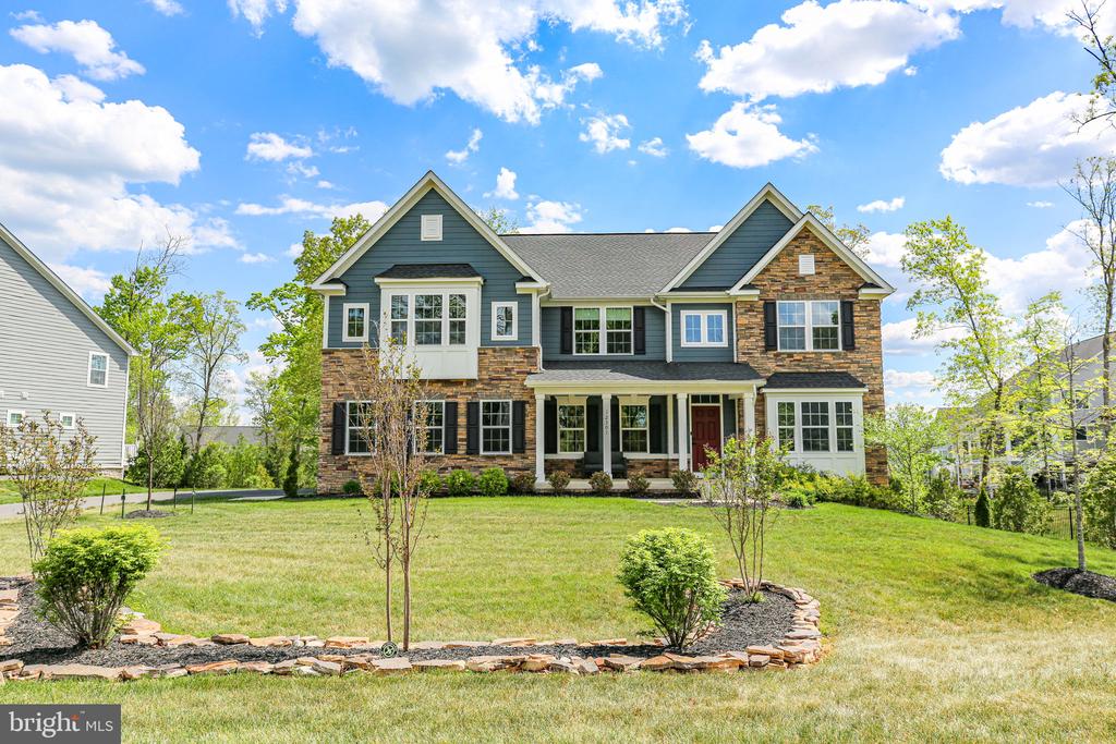 12301 FAWN LAKE PKWY, SPOTSYLVANIA, Virginia 22551, 5 Bedrooms Bedrooms, ,4 BathroomsBathrooms,Residential,12301 FAWN LAKE PKWY,VASP2041292 MLS # VASP2041292