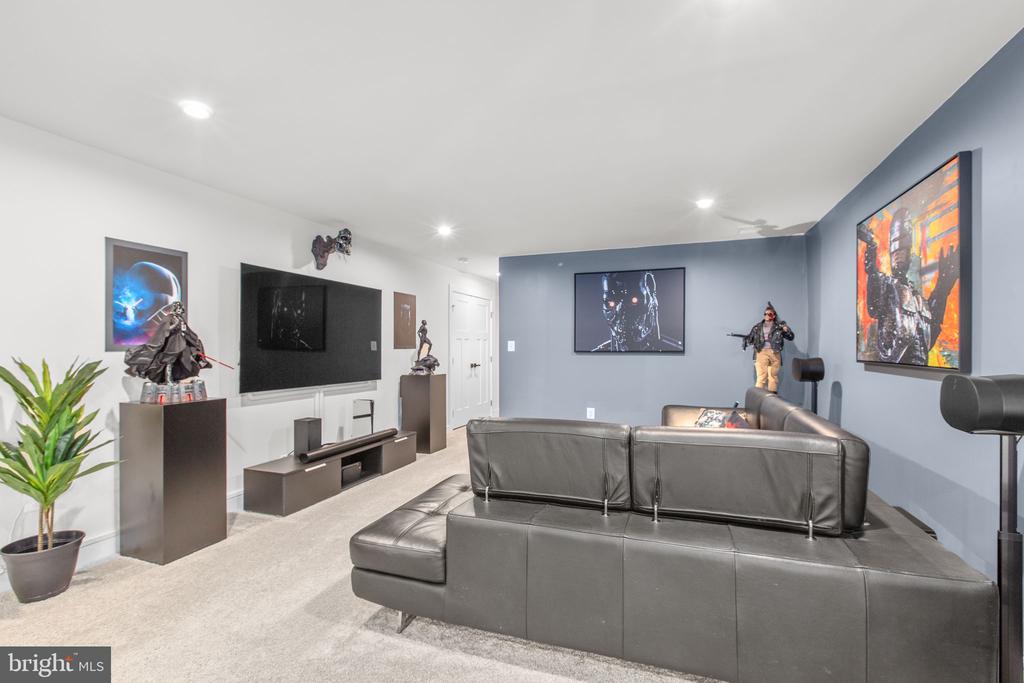 12301 FAWN LAKE PKWY, SPOTSYLVANIA, Virginia 22551, 5 Bedrooms Bedrooms, ,4 BathroomsBathrooms,Residential,12301 FAWN LAKE PKWY,VASP2041292 MLS # VASP2041292