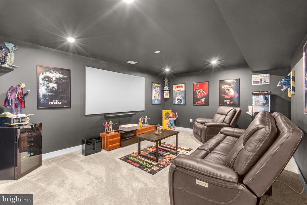 12301 FAWN LAKE PKWY, SPOTSYLVANIA, Virginia 22551, 5 Bedrooms Bedrooms, ,4 BathroomsBathrooms,Residential,12301 FAWN LAKE PKWY,VASP2041292 MLS # VASP2041292