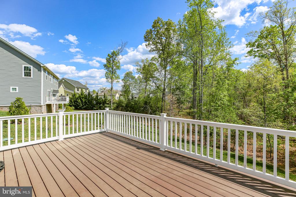 12301 FAWN LAKE PKWY, SPOTSYLVANIA, Virginia 22551, 5 Bedrooms Bedrooms, ,4 BathroomsBathrooms,Residential,12301 FAWN LAKE PKWY,VASP2041292 MLS # VASP2041292