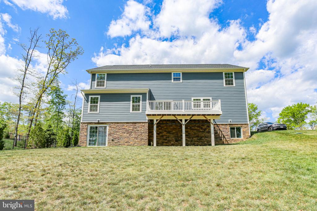 12301 FAWN LAKE PKWY, SPOTSYLVANIA, Virginia 22551, 5 Bedrooms Bedrooms, ,4 BathroomsBathrooms,Residential,12301 FAWN LAKE PKWY,VASP2041292 MLS # VASP2041292