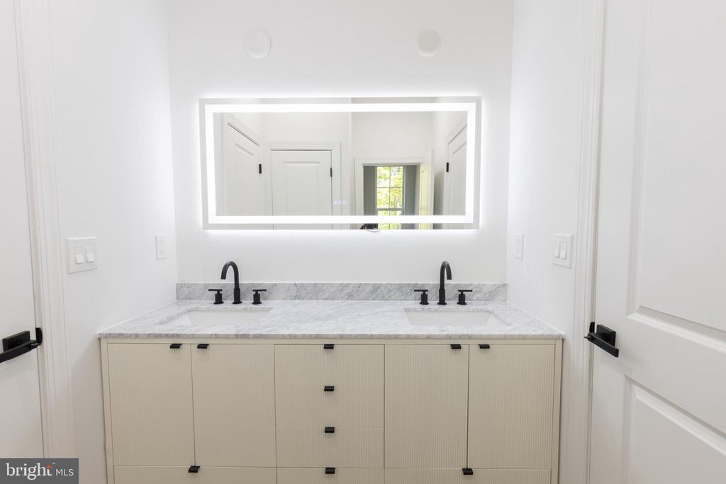 6103 BELMONT RD, MINERAL, Virginia 23117, 4 Bedrooms Bedrooms, ,3 BathroomsBathrooms,Residential,6103 BELMONT RD,VASP2041320 MLS # VASP2041320