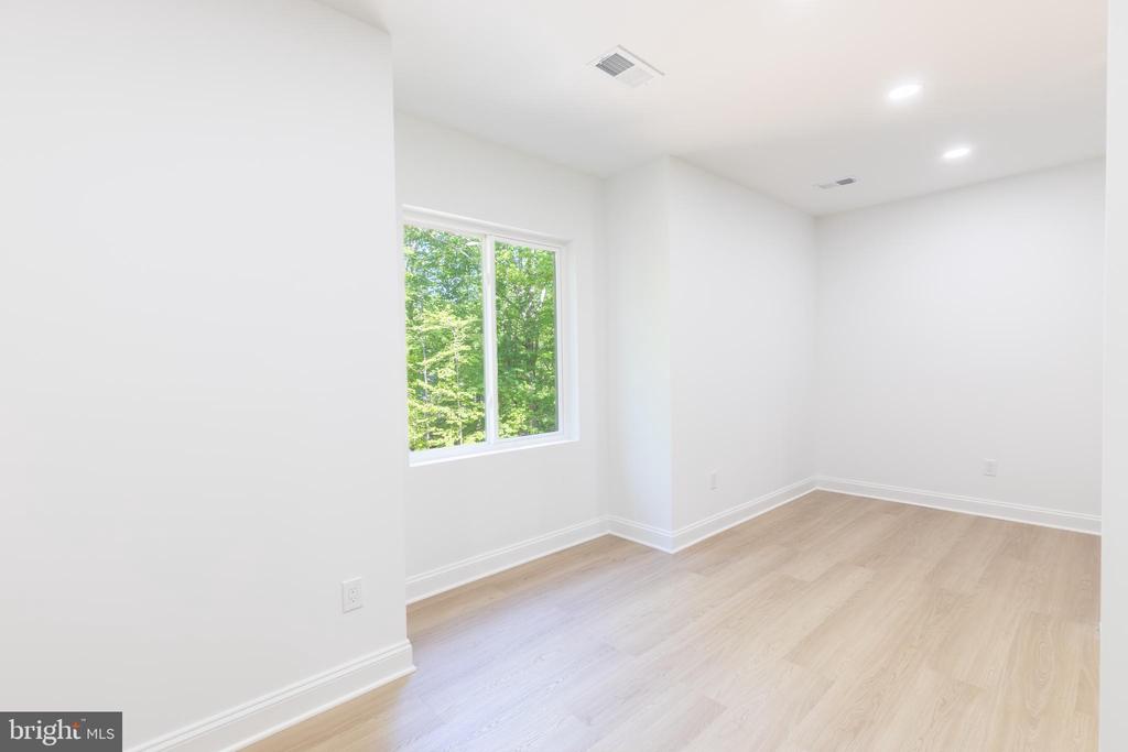 6103 BELMONT RD, MINERAL, Virginia 23117, 4 Bedrooms Bedrooms, ,3 BathroomsBathrooms,Residential,6103 BELMONT RD,VASP2041320 MLS # VASP2041320