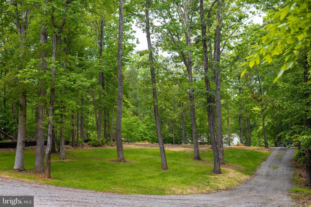 6103 BELMONT RD, MINERAL, Virginia 23117, 4 Bedrooms Bedrooms, ,3 BathroomsBathrooms,Residential,6103 BELMONT RD,VASP2041320 MLS # VASP2041320