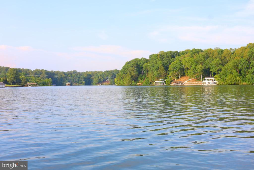 6103 BELMONT RD, MINERAL, Virginia 23117, 4 Bedrooms Bedrooms, ,3 BathroomsBathrooms,Residential,6103 BELMONT RD,VASP2041320 MLS # VASP2041320