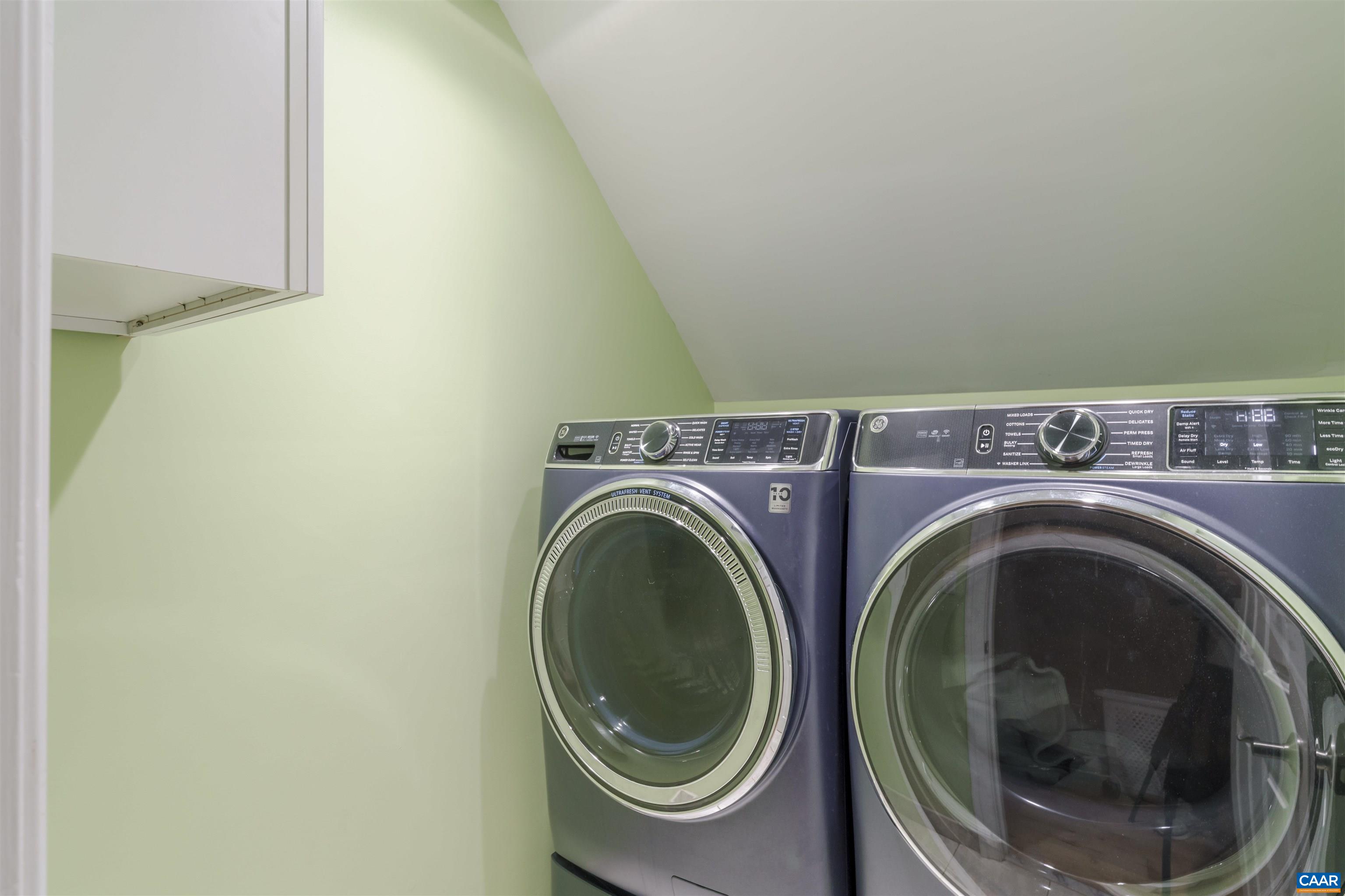 2700 WILLOW OAK CIR, CHARLOTTESVILLE, Virginia 22901, 4 Bedrooms Bedrooms, ,2 BathroomsBathrooms,Residential,Ivy Oaks -Exceptional Ivy Retreat | Outdoor Kitche,2700 WILLOW OAK CIR,675798 MLS # 675798