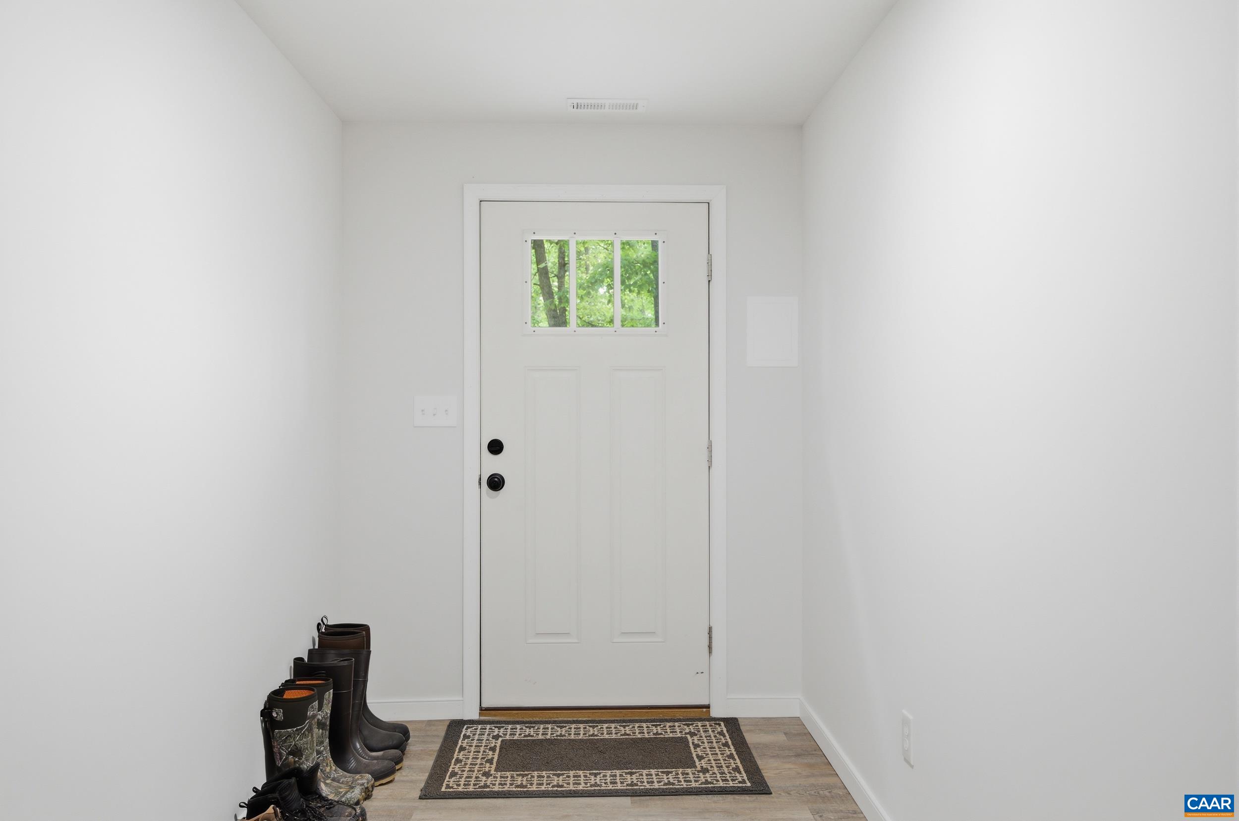 701 W 9TH ST, MINERAL, Virginia 23117, 5 Bedrooms Bedrooms, ,2 BathroomsBathrooms,Residential,701 W 9TH ST,675836 MLS # 675836