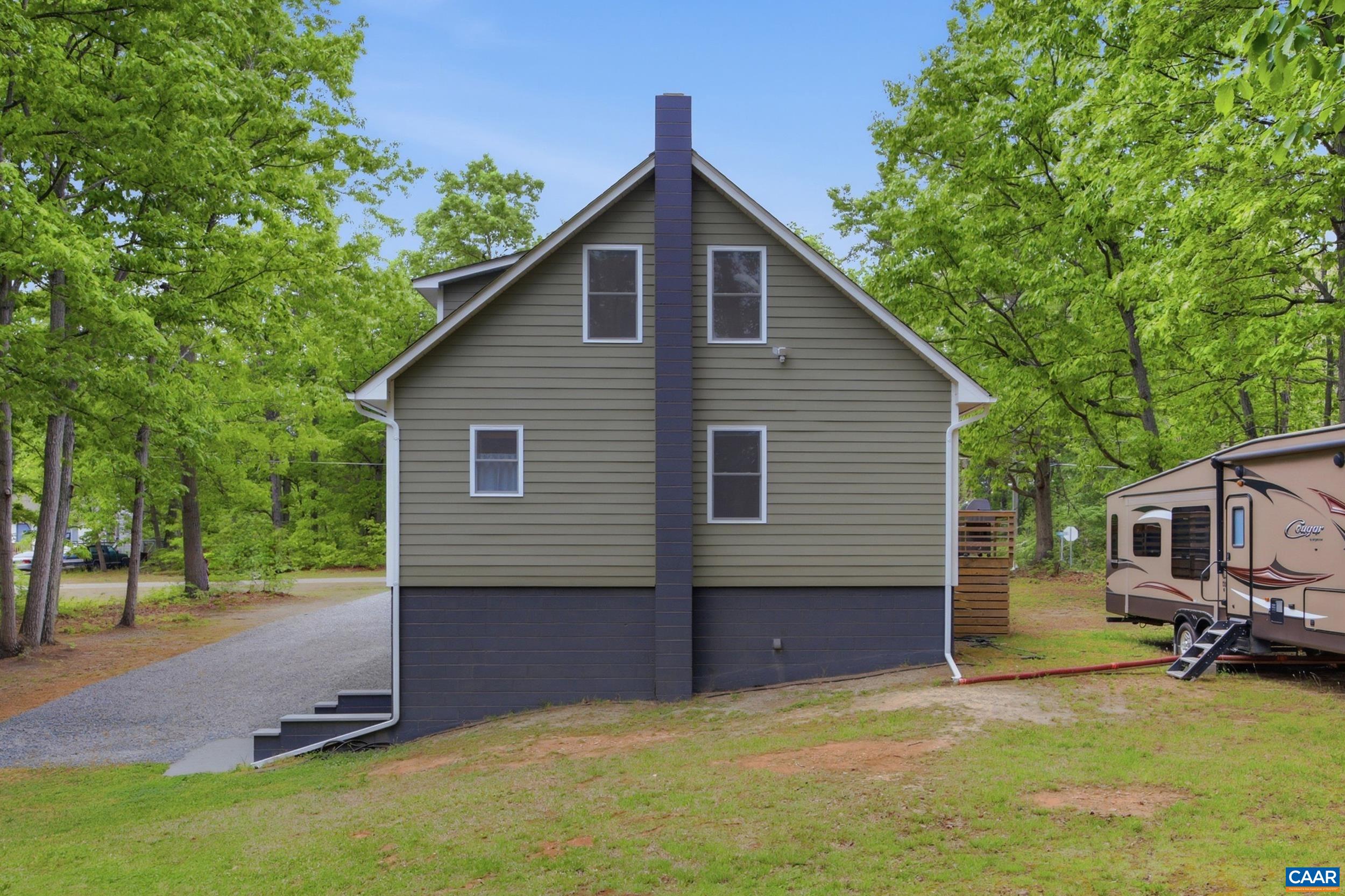 701 W 9TH ST, MINERAL, Virginia 23117, 5 Bedrooms Bedrooms, ,2 BathroomsBathrooms,Residential,701 W 9TH ST,675836 MLS # 675836