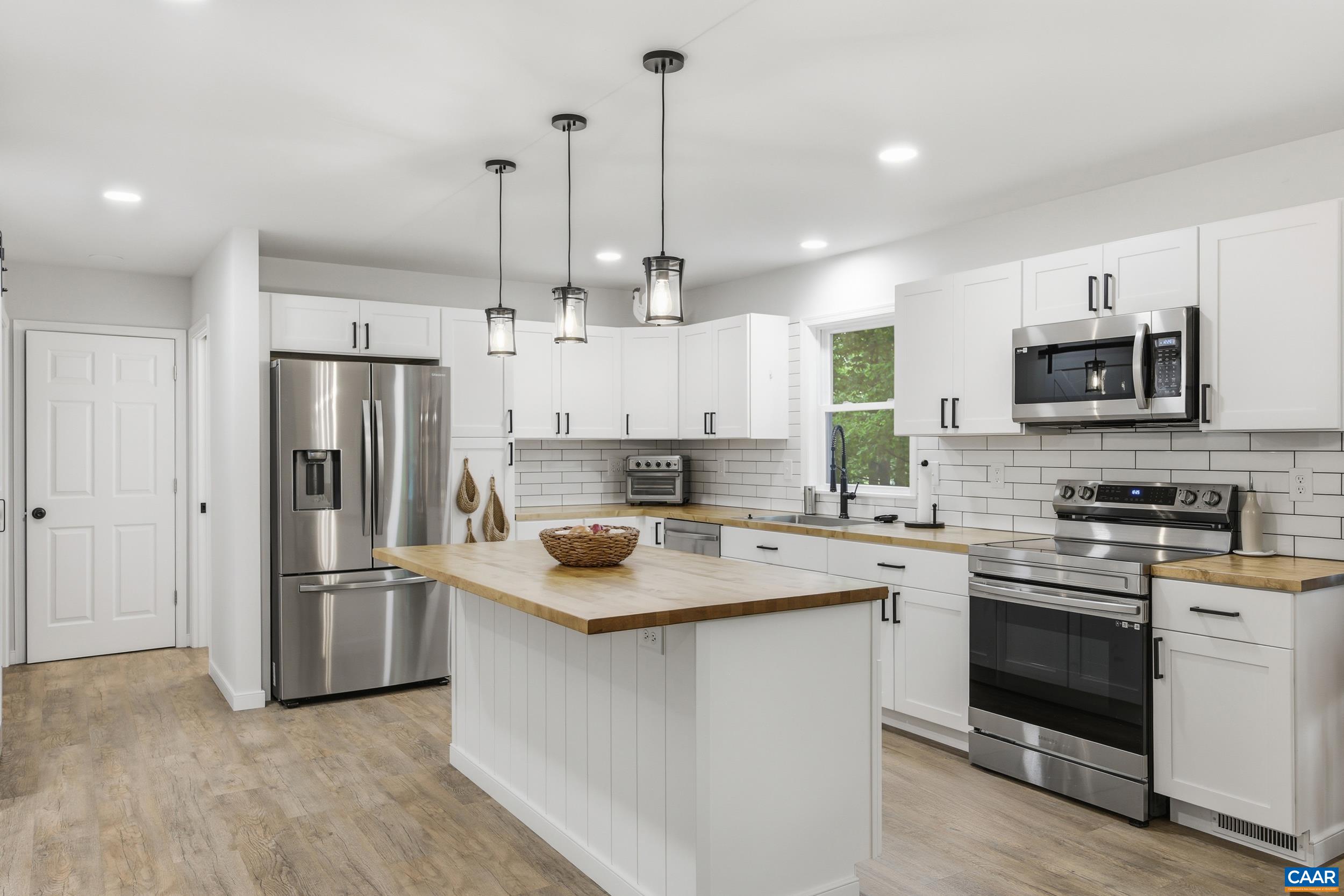 701 W 9TH ST, MINERAL, Virginia 23117, 5 Bedrooms Bedrooms, ,2 BathroomsBathrooms,Residential,701 W 9TH ST,675836 MLS # 675836