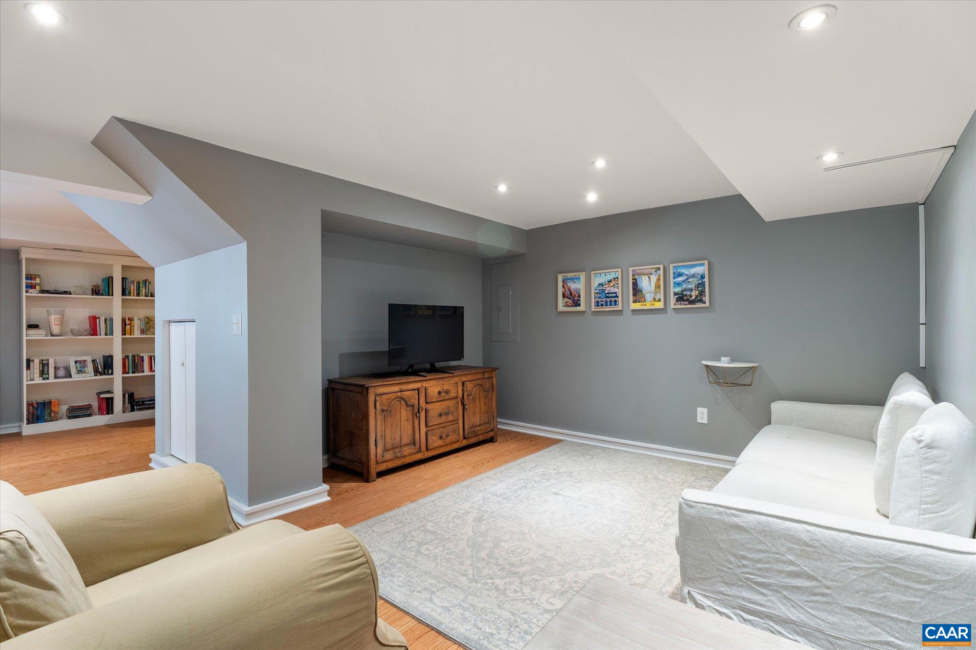 1116 EAST JEFFERSON ST, CHARLOTTESVILLE, Virginia 22902, 3 Bedrooms Bedrooms, ,2 BathroomsBathrooms,Residential,1116 EAST JEFFERSON ST,676326 MLS # 676326