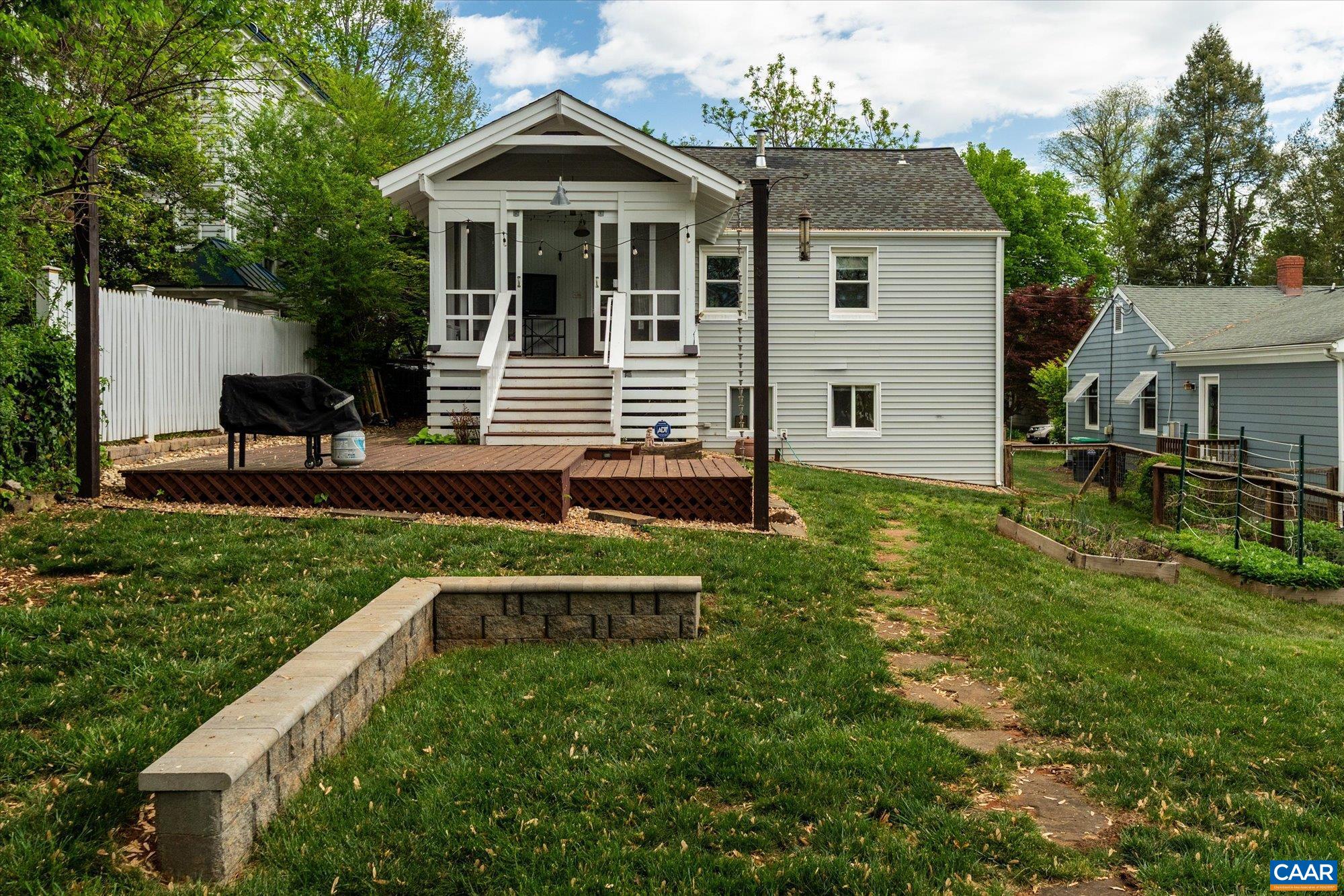 1116 EAST JEFFERSON ST, CHARLOTTESVILLE, Virginia 22902, 3 Bedrooms Bedrooms, ,2 BathroomsBathrooms,Residential,1116 EAST JEFFERSON ST,676326 MLS # 676326