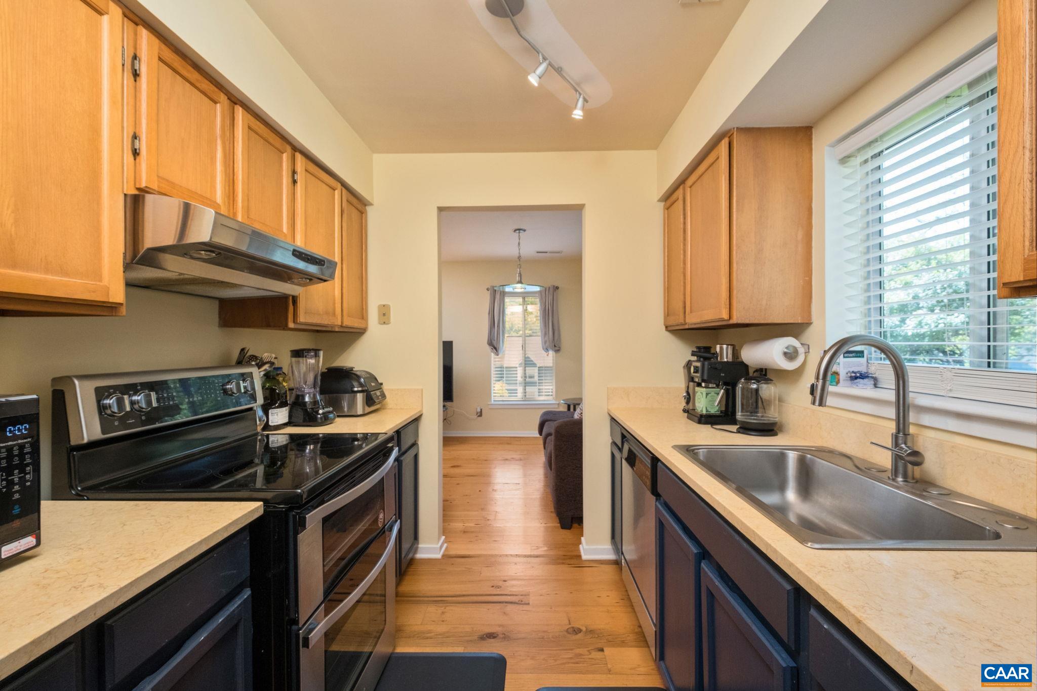 1256 MAPLE VIEW DR, CHARLOTTESVILLE, Virginia 22902, 3 Bedrooms Bedrooms, ,2 BathroomsBathrooms,Residential,1256 MAPLE VIEW DR,676327 MLS # 676327