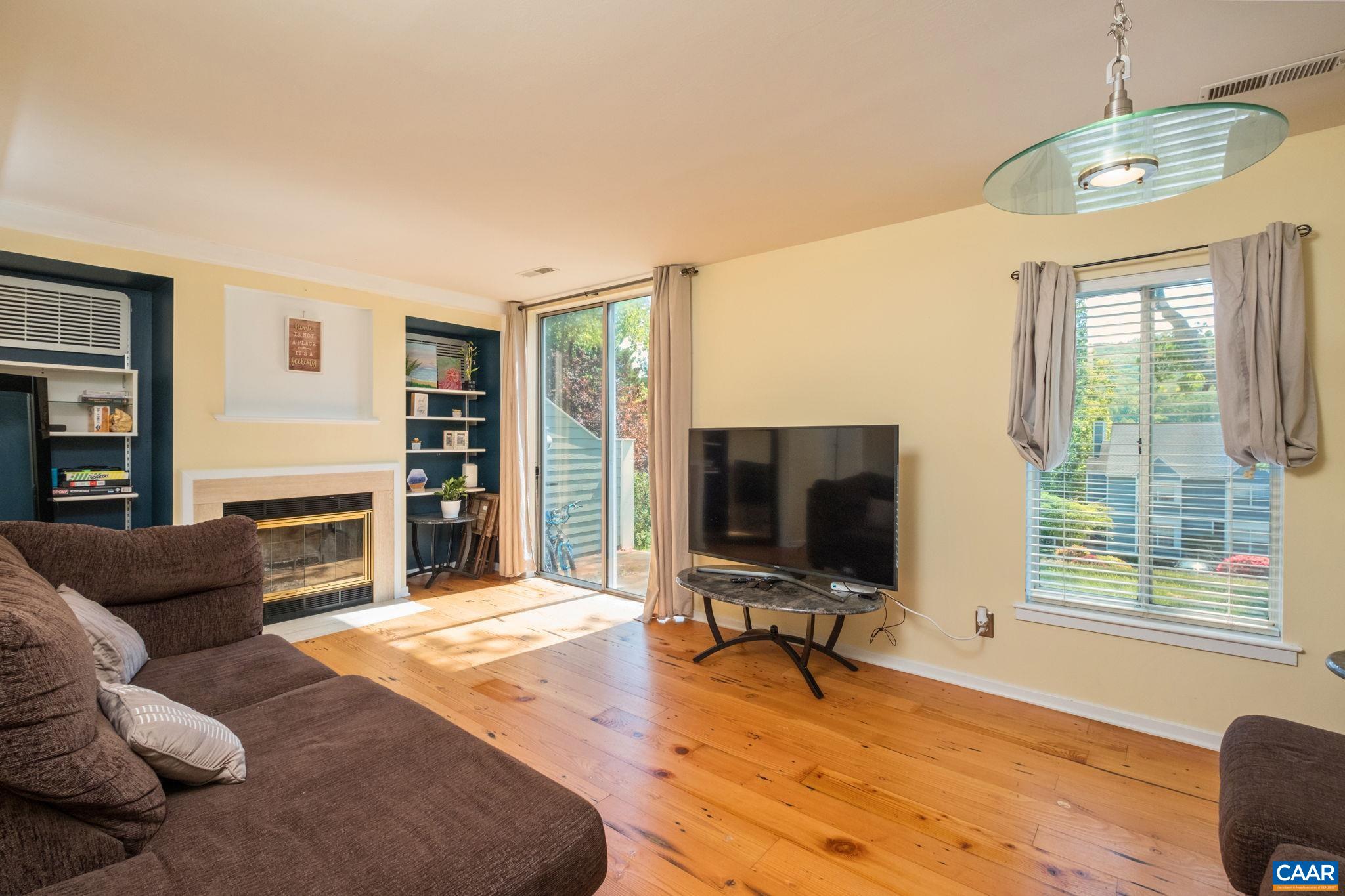 1256 MAPLE VIEW DR, CHARLOTTESVILLE, Virginia 22902, 3 Bedrooms Bedrooms, ,2 BathroomsBathrooms,Residential,1256 MAPLE VIEW DR,676327 MLS # 676327