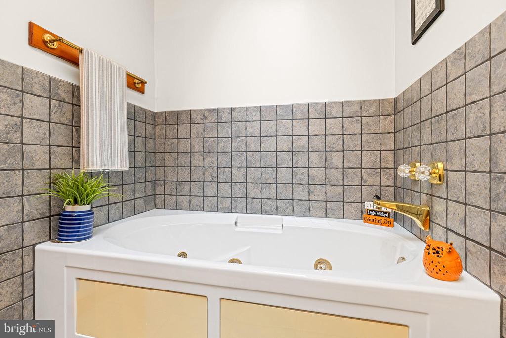 21246 CLARKS MOUNTAIN ROAD, RAPIDAN, Virginia 22733, 3 Bedrooms Bedrooms, ,3 BathroomsBathrooms,Residential,21246 CLARKS MOUNTAIN ROAD,VAOR2013976 MLS # VAOR2013976