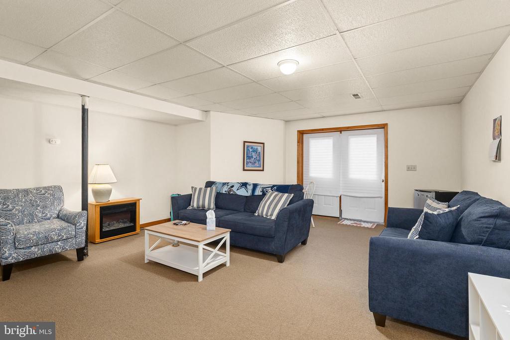 21246 CLARKS MOUNTAIN ROAD, RAPIDAN, Virginia 22733, 3 Bedrooms Bedrooms, ,3 BathroomsBathrooms,Residential,21246 CLARKS MOUNTAIN ROAD,VAOR2013976 MLS # VAOR2013976