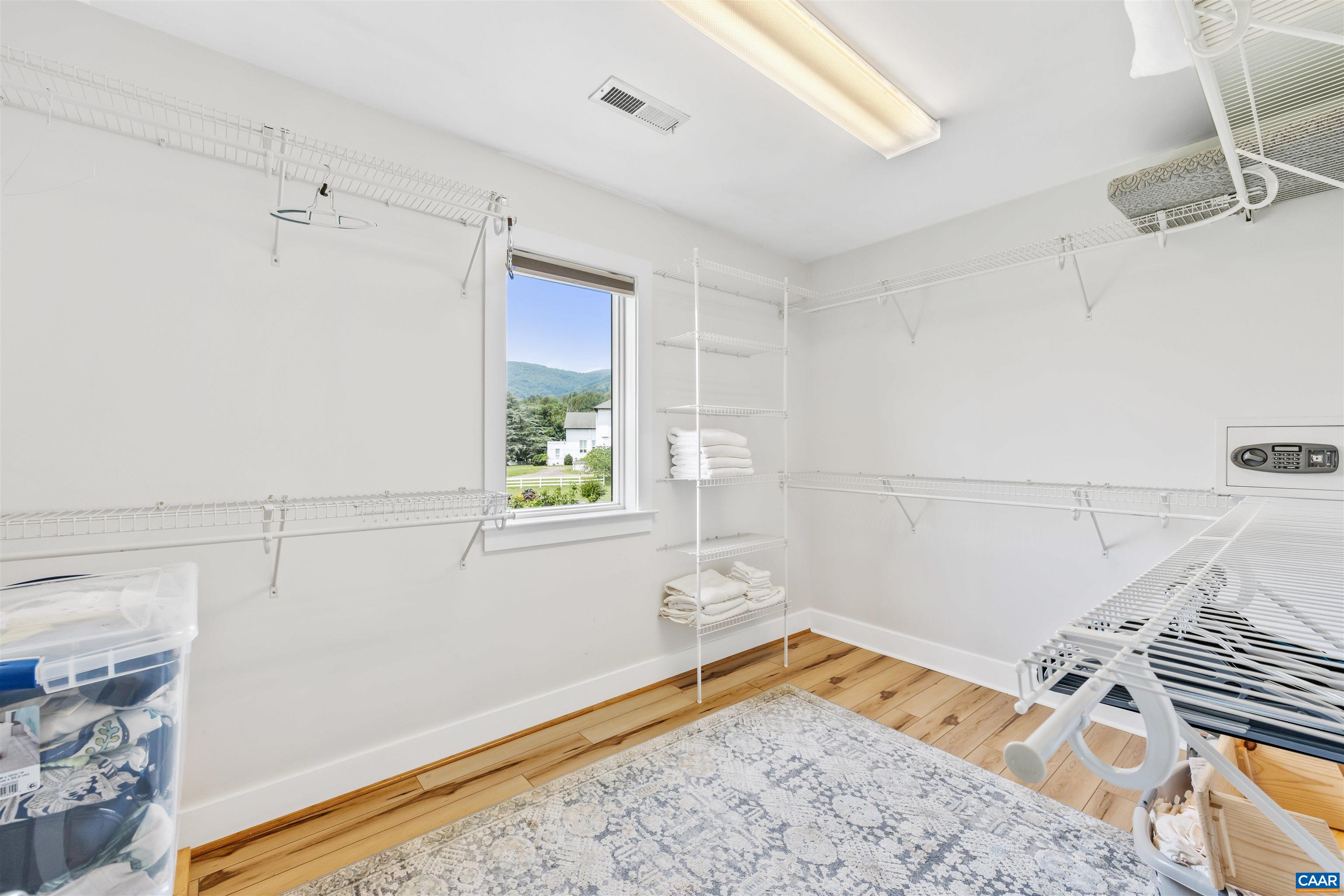 7520 & 7522 GREENWOOD STATION RD, GREENWOOD, Virginia 22943, 5 Bedrooms Bedrooms, ,4 BathroomsBathrooms,Residential,7520 & 7522 GREENWOOD STATION RD,675218 MLS # 675218