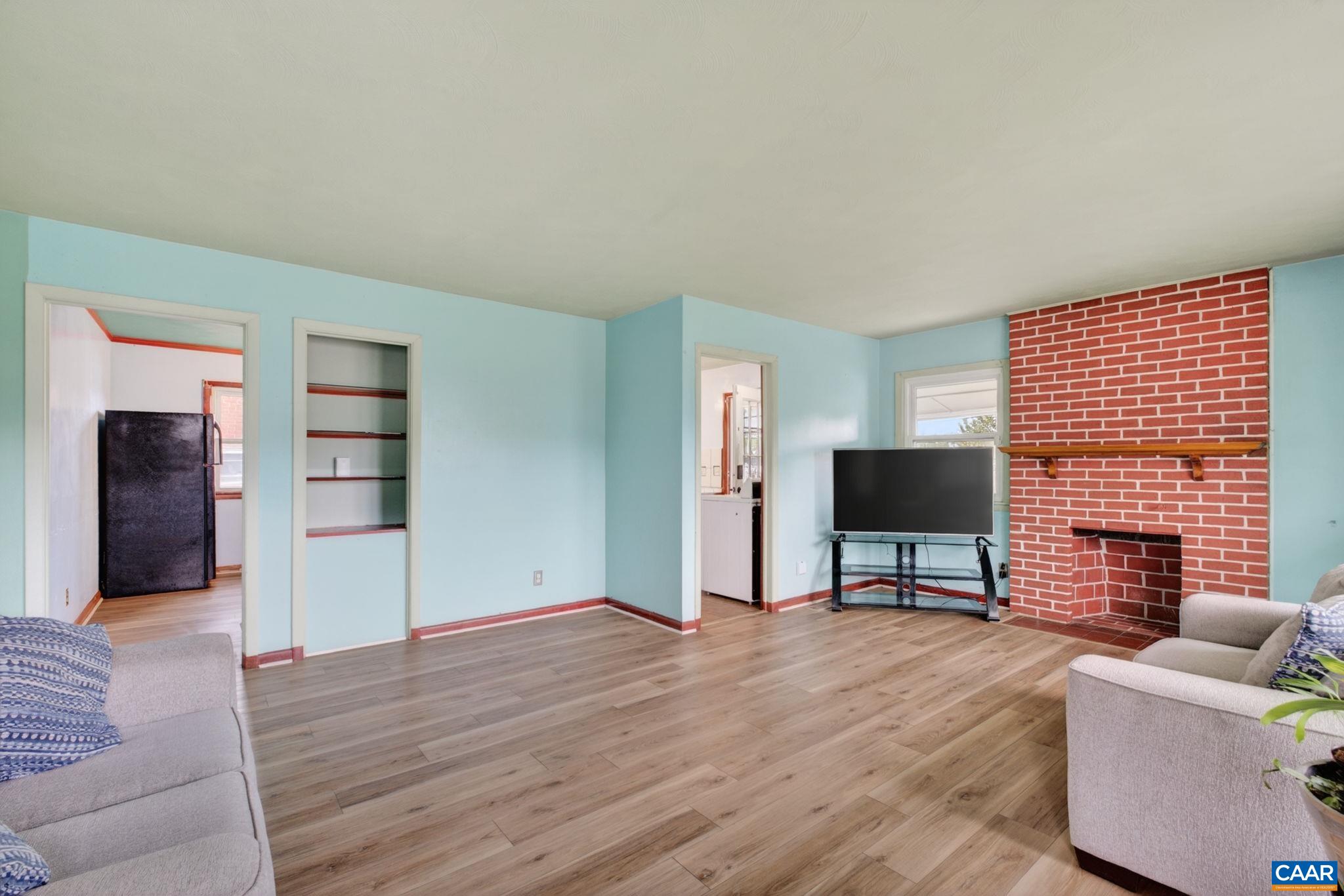 619 BROAD ST, HARRISONBURG, Virginia 22802, 3 Bedrooms Bedrooms, ,3 BathroomsBathrooms,Residential,619 BROAD ST,676331 MLS # 676331