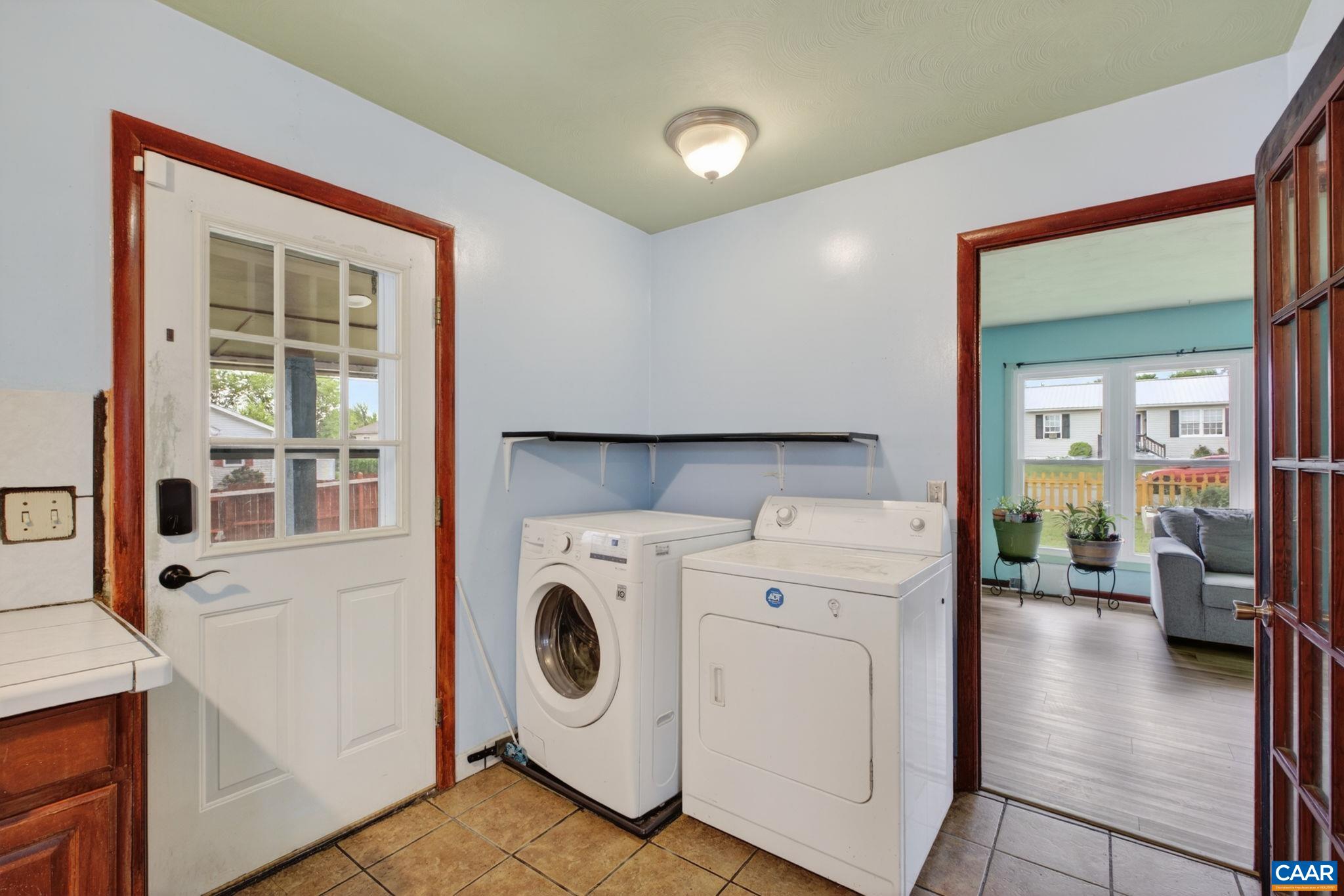 619 BROAD ST, HARRISONBURG, Virginia 22802, 3 Bedrooms Bedrooms, ,3 BathroomsBathrooms,Residential,619 BROAD ST,676331 MLS # 676331