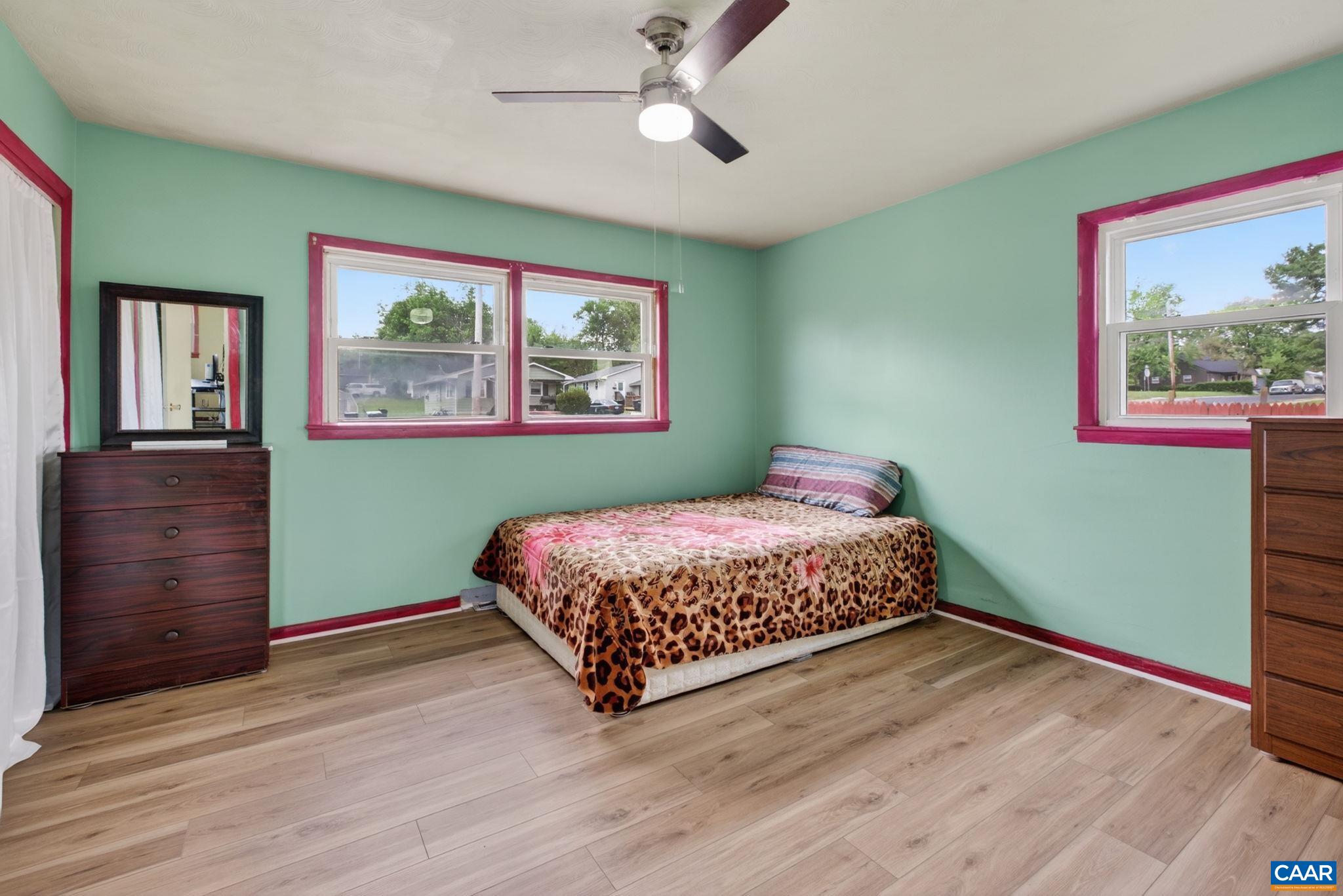 619 BROAD ST, HARRISONBURG, Virginia 22802, 3 Bedrooms Bedrooms, ,3 BathroomsBathrooms,Residential,619 BROAD ST,676331 MLS # 676331