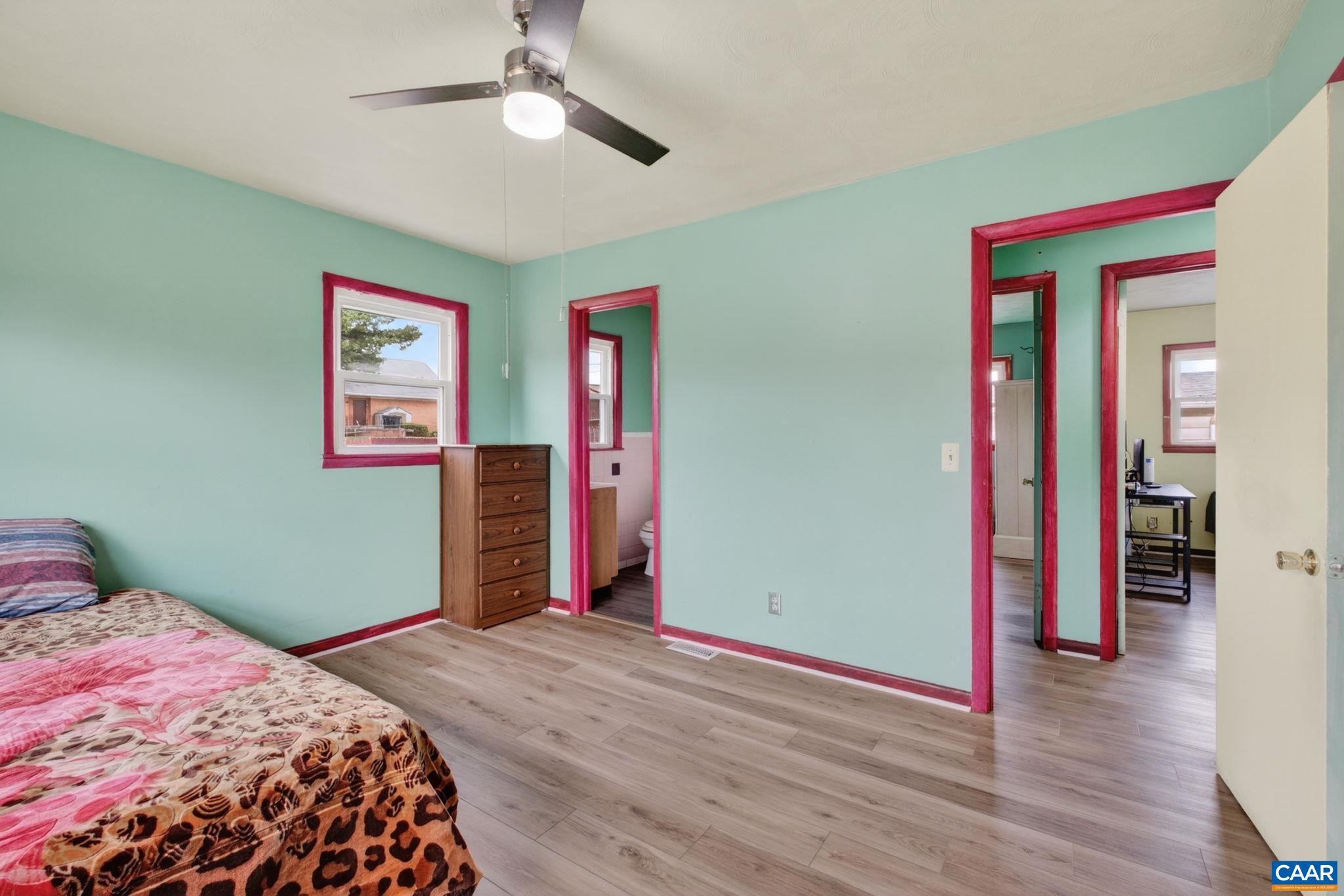 619 BROAD ST, HARRISONBURG, Virginia 22802, 3 Bedrooms Bedrooms, ,3 BathroomsBathrooms,Residential,619 BROAD ST,676331 MLS # 676331