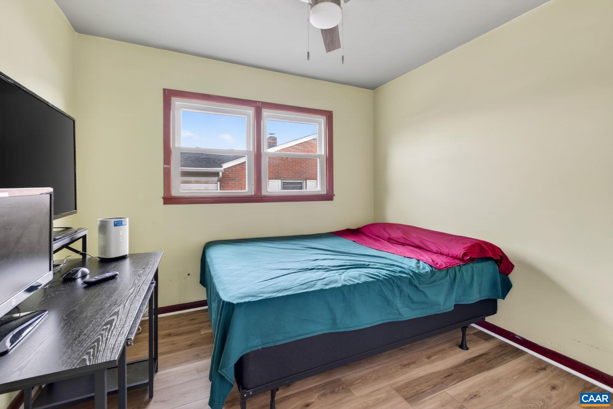 619 BROAD ST, HARRISONBURG, Virginia 22802, 3 Bedrooms Bedrooms, ,3 BathroomsBathrooms,Residential,619 BROAD ST,676331 MLS # 676331