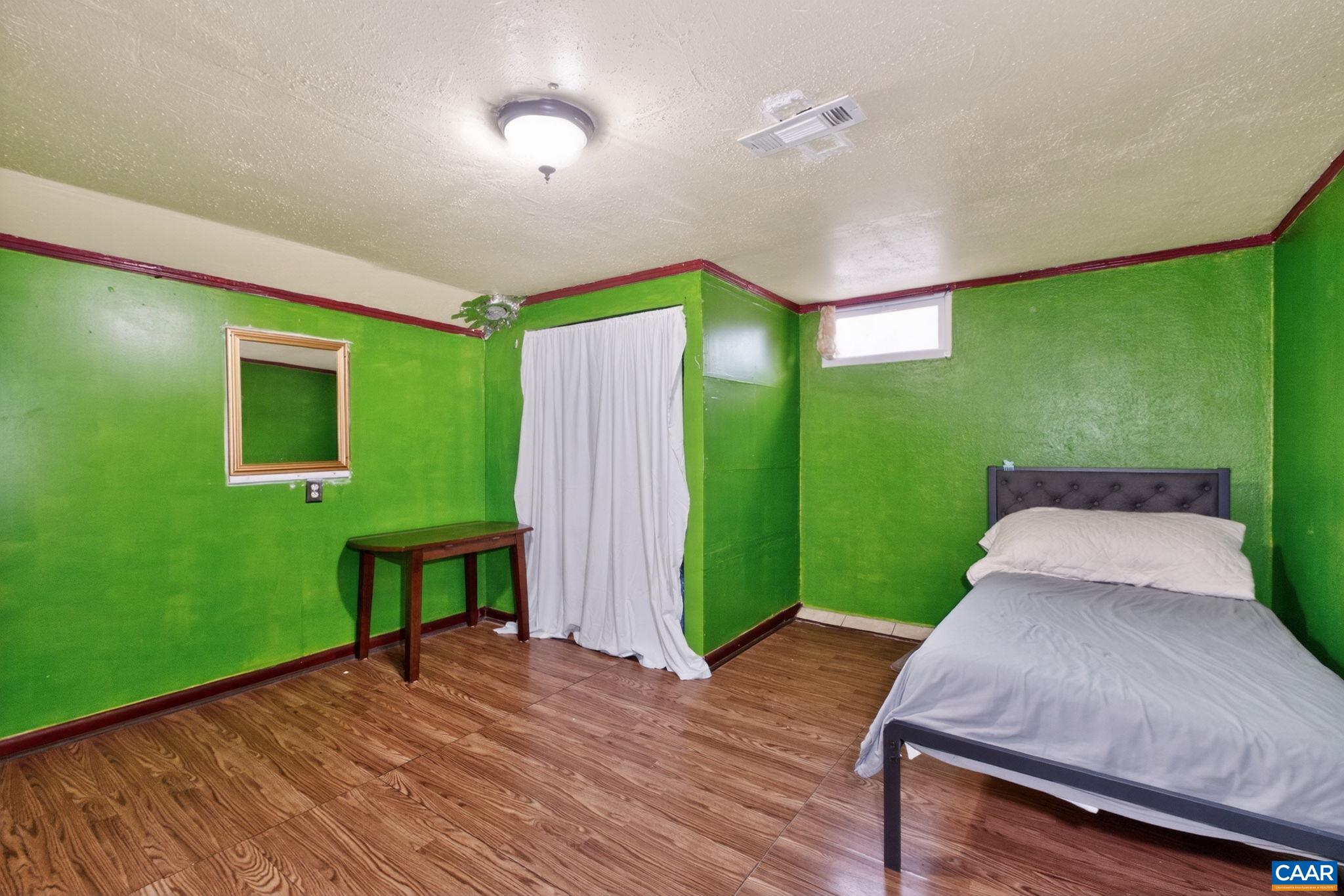 619 BROAD ST, HARRISONBURG, Virginia 22802, 3 Bedrooms Bedrooms, ,3 BathroomsBathrooms,Residential,619 BROAD ST,676331 MLS # 676331