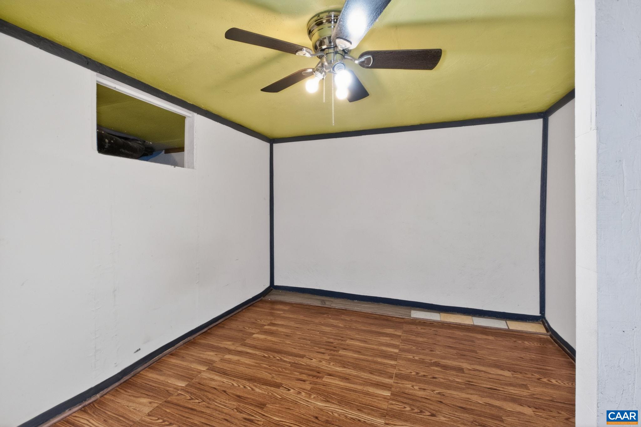 619 BROAD ST, HARRISONBURG, Virginia 22802, 3 Bedrooms Bedrooms, ,3 BathroomsBathrooms,Residential,619 BROAD ST,676331 MLS # 676331