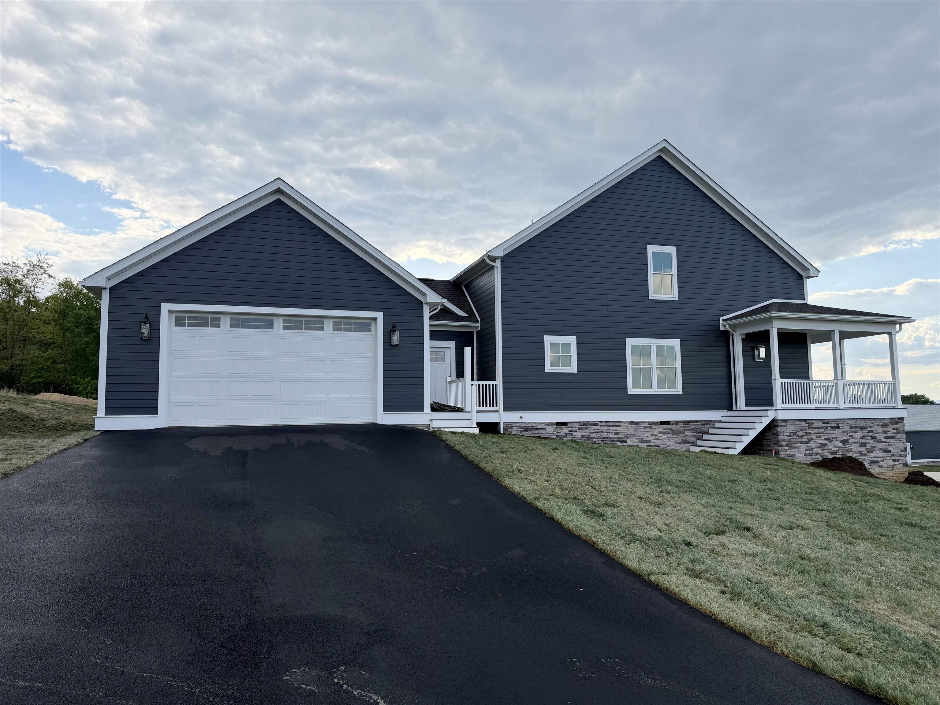 9 BIRCH COVE, FISHERSVILLE, Virginia 22939, 4 Bedrooms Bedrooms, ,3 BathroomsBathrooms,Residential,9 BIRCH COVE,676333 MLS # 676333