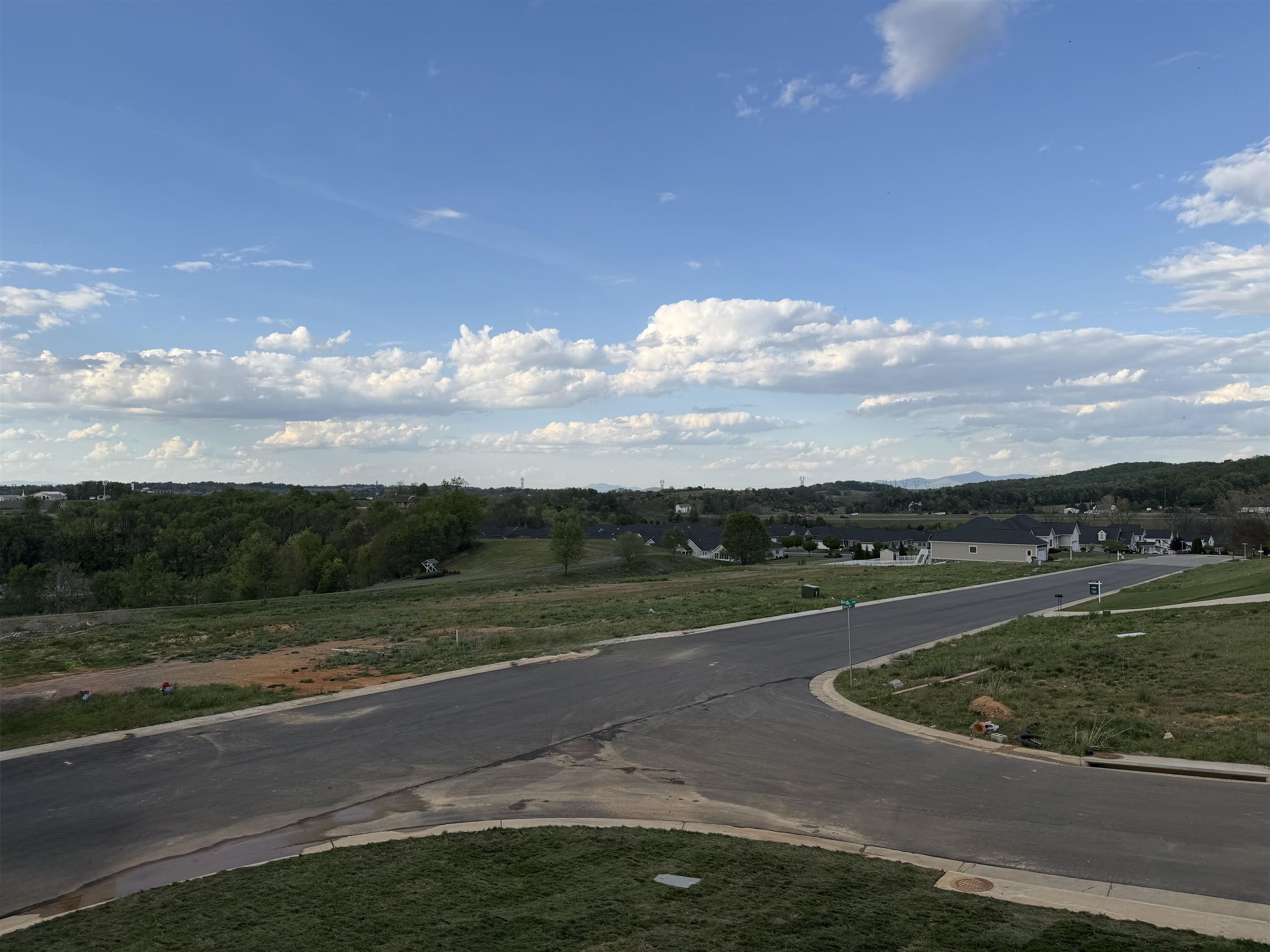 9 BIRCH COVE, FISHERSVILLE, Virginia 22939, 4 Bedrooms Bedrooms, ,3 BathroomsBathrooms,Residential,9 BIRCH COVE,676333 MLS # 676333