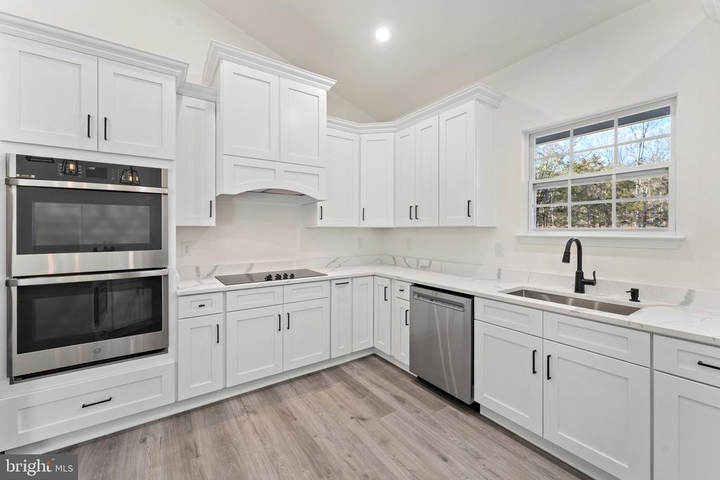 6581 VALLEY DR, WARRENTON, Virginia 20187, 4 Bedrooms Bedrooms, ,2 BathroomsBathrooms,Residential,6581 VALLEY DR,VAFQ2019714 MLS # VAFQ2019714