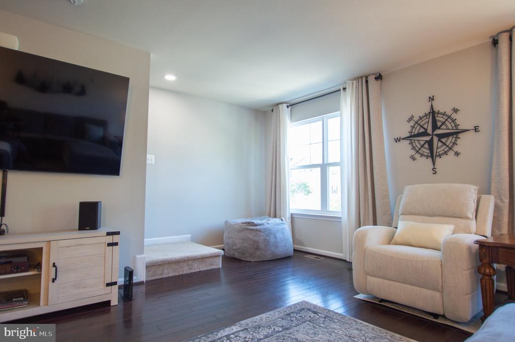 2337 DRAKE LN, FREDERICKSBURG, Virginia 22408, 3 Bedrooms Bedrooms, ,2 BathroomsBathrooms,Residential,2337 DRAKE LN,VASP2040828 MLS # VASP2040828