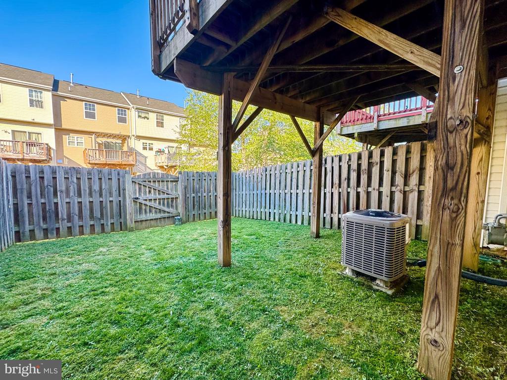 2337 DRAKE LN, FREDERICKSBURG, Virginia 22408, 3 Bedrooms Bedrooms, ,2 BathroomsBathrooms,Residential,2337 DRAKE LN,VASP2040828 MLS # VASP2040828