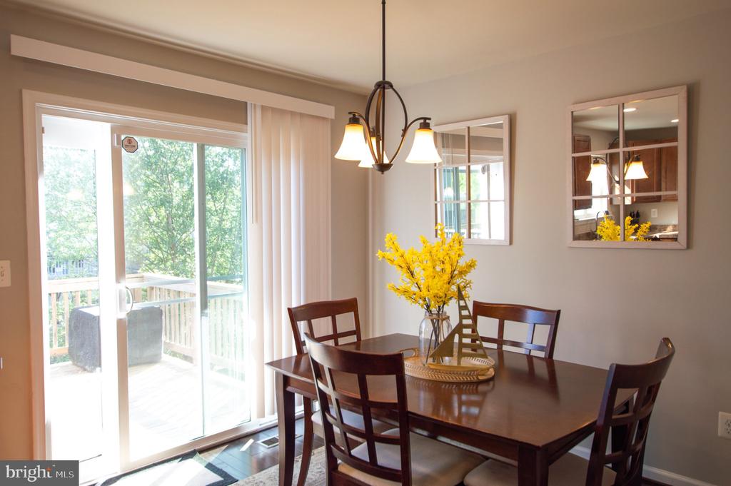 2337 DRAKE LN, FREDERICKSBURG, Virginia 22408, 3 Bedrooms Bedrooms, ,2 BathroomsBathrooms,Residential,2337 DRAKE LN,VASP2040828 MLS # VASP2040828